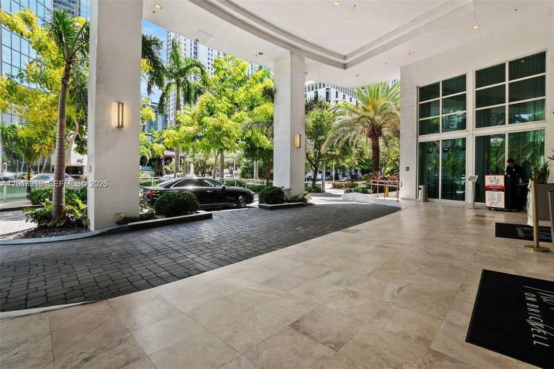 951 Brickell Ave # 3207, Miami FL 33131