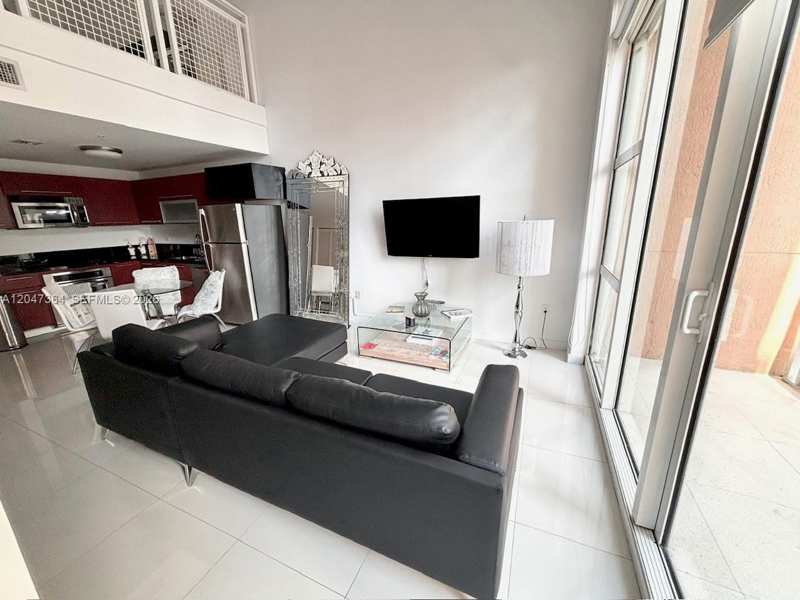 244 Biscayne Blvd # 451, Miami FL 33132