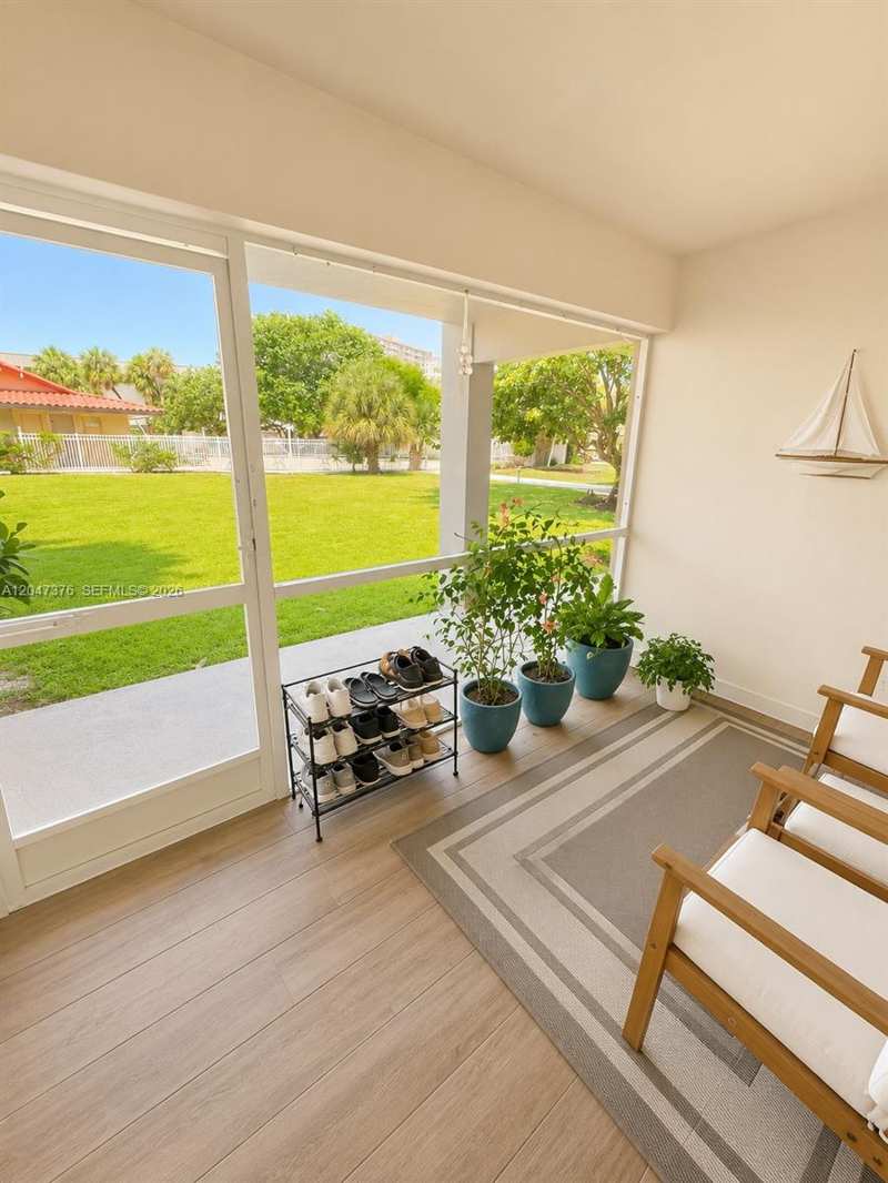 270 E Layne Blvd # 110, Hallandale Beach FL 33009
