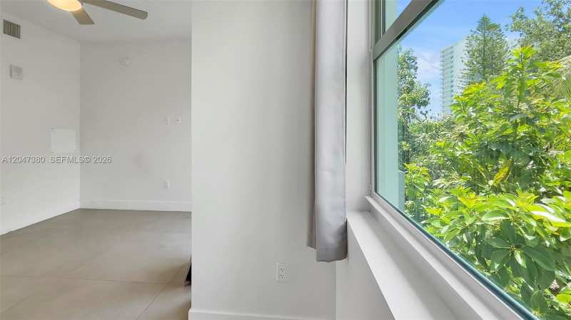 1536 NW 15th Ave # 302, Miami FL 33125