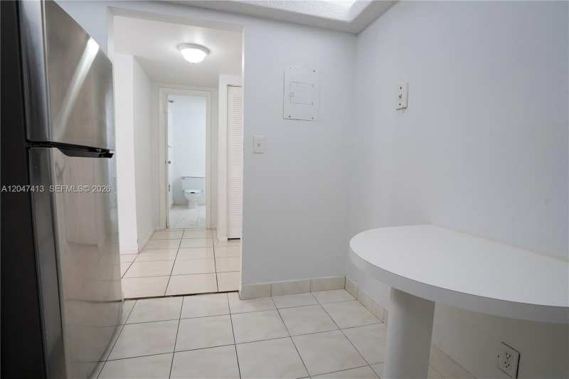600 Three Islands Blvd # 316, Hallandale Beach FL 33009