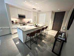 68 SE 6th St # 906, Miami FL 33131