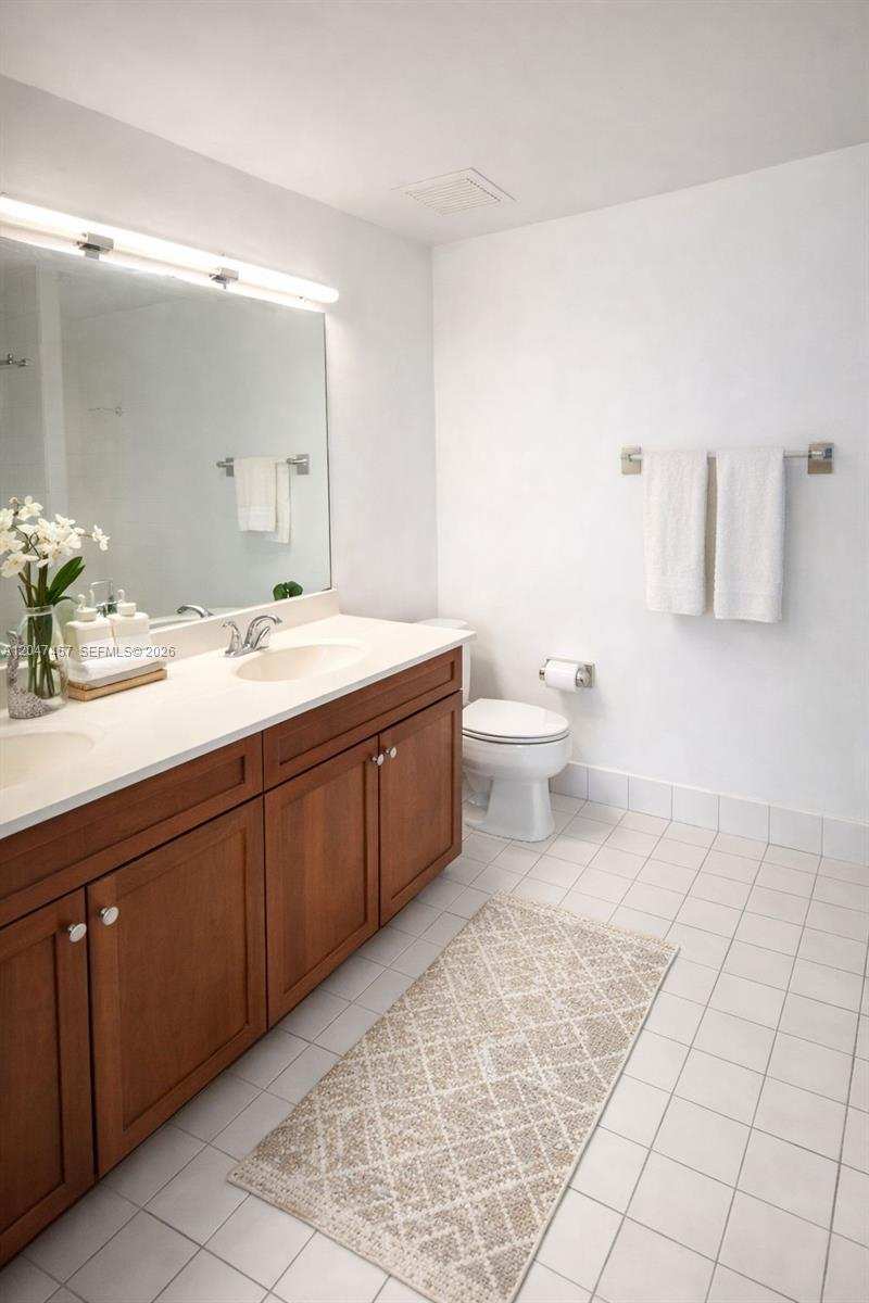 36 NW 6th Ave # 1, Miami FL 33128