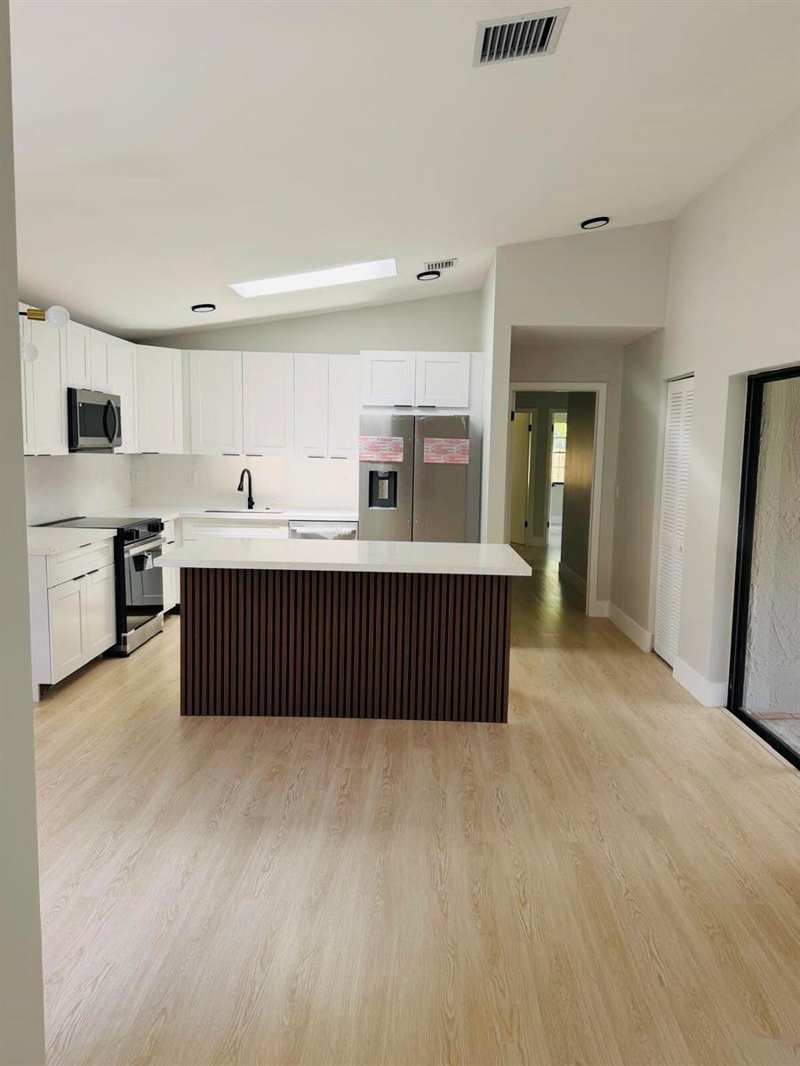 1722 NW 93rd Terrace, Coral Springs FL 33071