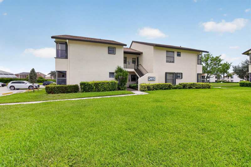 8617 Boca Glades Boulevard W # F, Boca Raton FL 33434