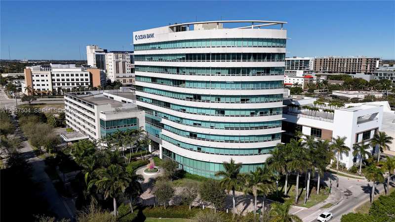 20900 NE 30 TH Ave # 600, Aventura FL 33180