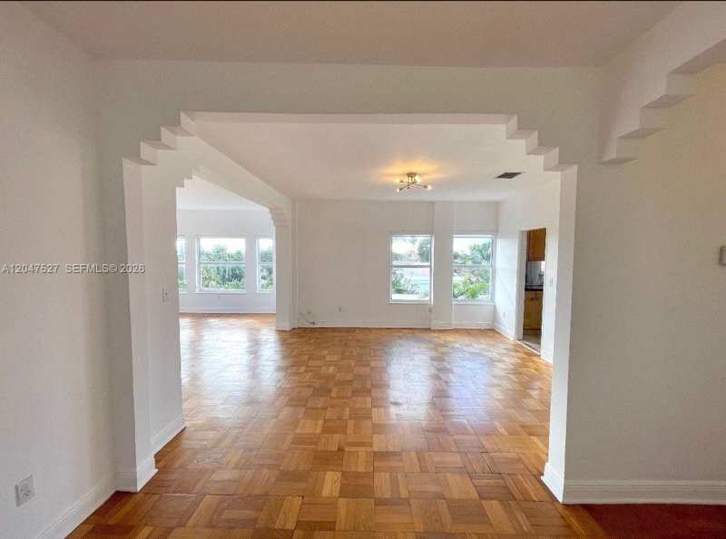 4035 N Meridian Ave PH, Miami Beach FL 33140