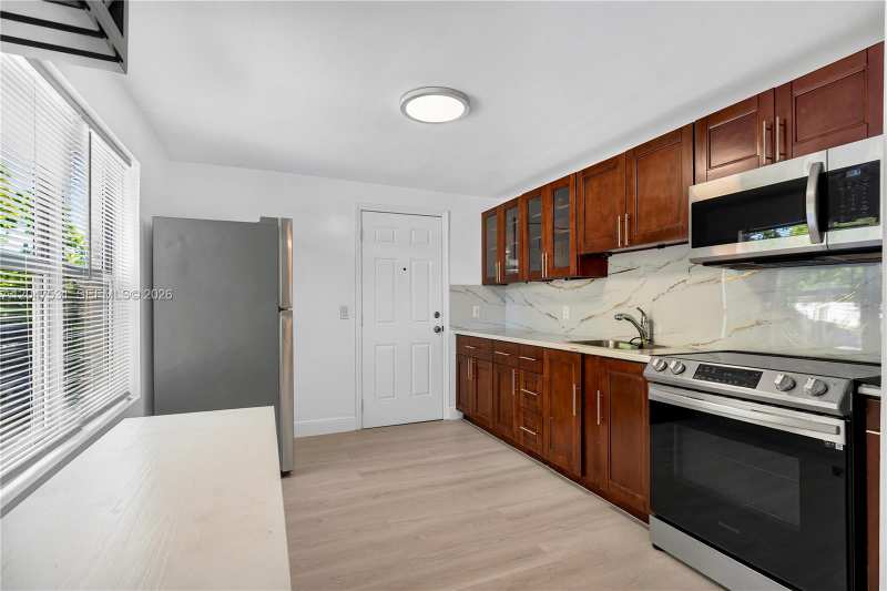 5800 Taylor St # 1, Hollywood FL 33021