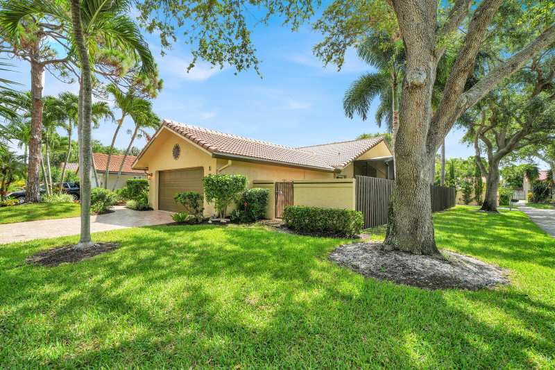 1735 NW 21st Court, Delray Beach FL 33445