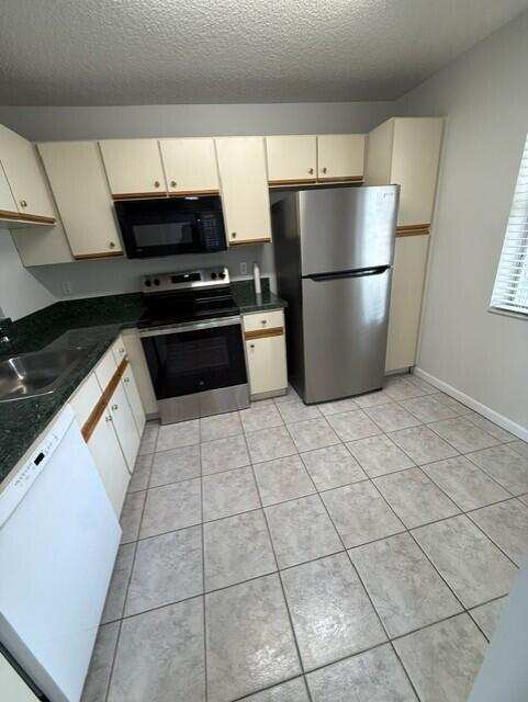 3031 Holiday Springs Boulevard # 7, Margate FL 33063