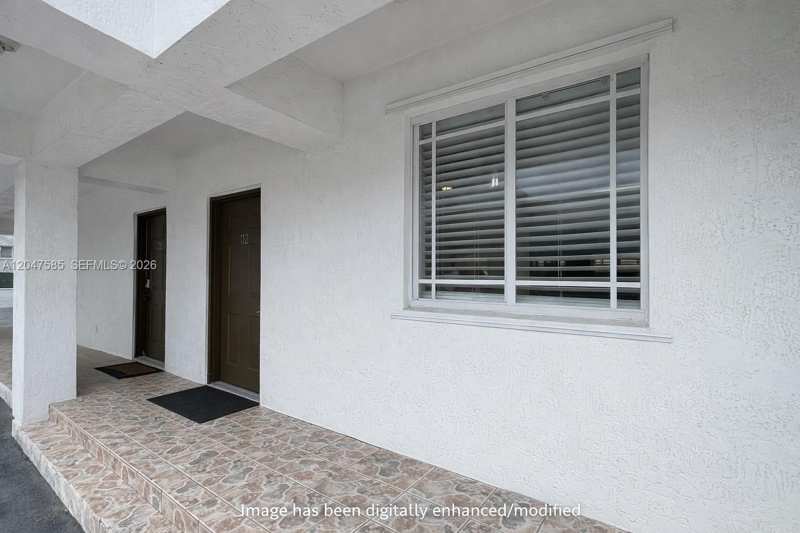 318 E 6th St # 102, Hialeah FL 33010
