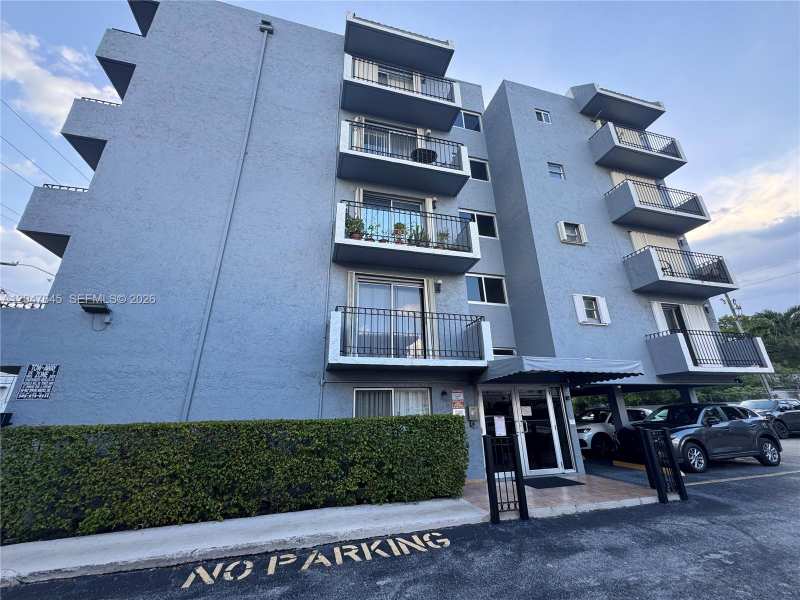 1933 SW 7th St # 504, Miami FL 33135