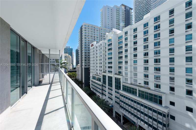 79 SW 12th St, Miami FL 33130