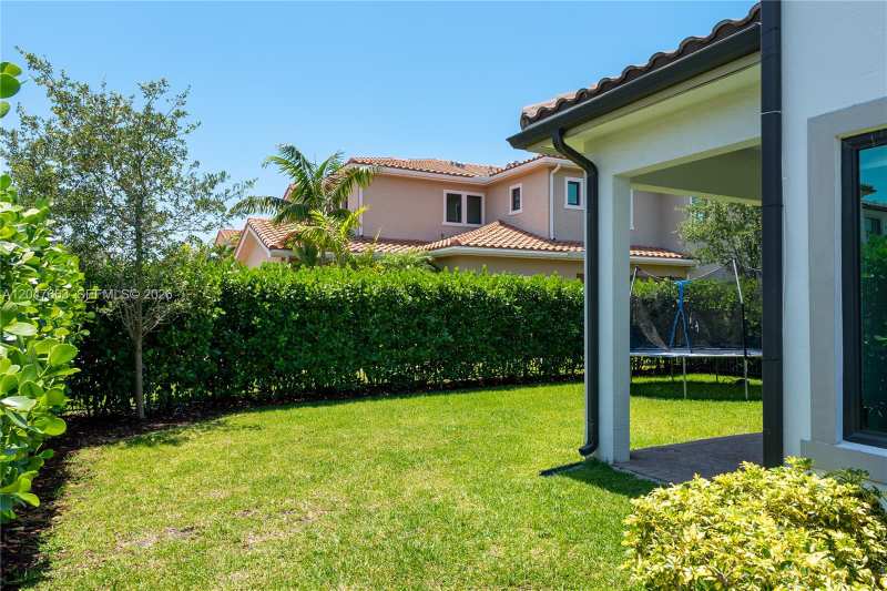3412 Emerson Ln, Hollywood FL 33312