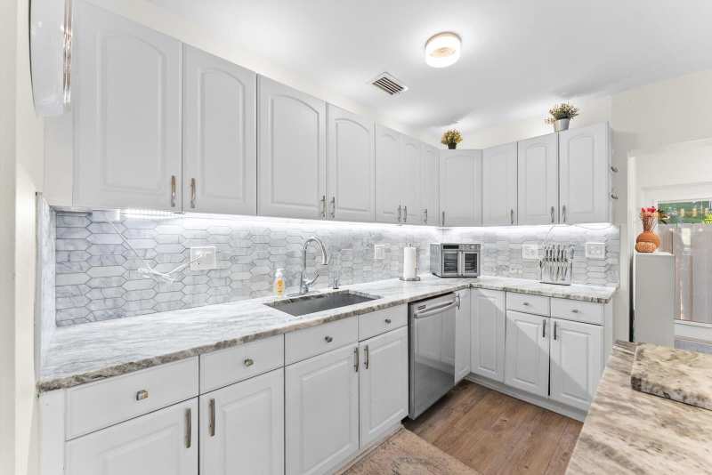 636 NE 16th Court, Fort Lauderdale FL 33305