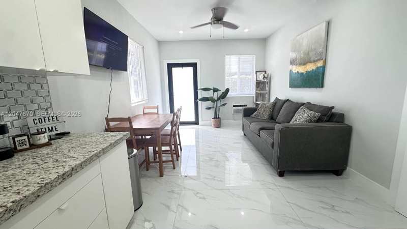 320 SW 29th Rd, Miami FL 33129