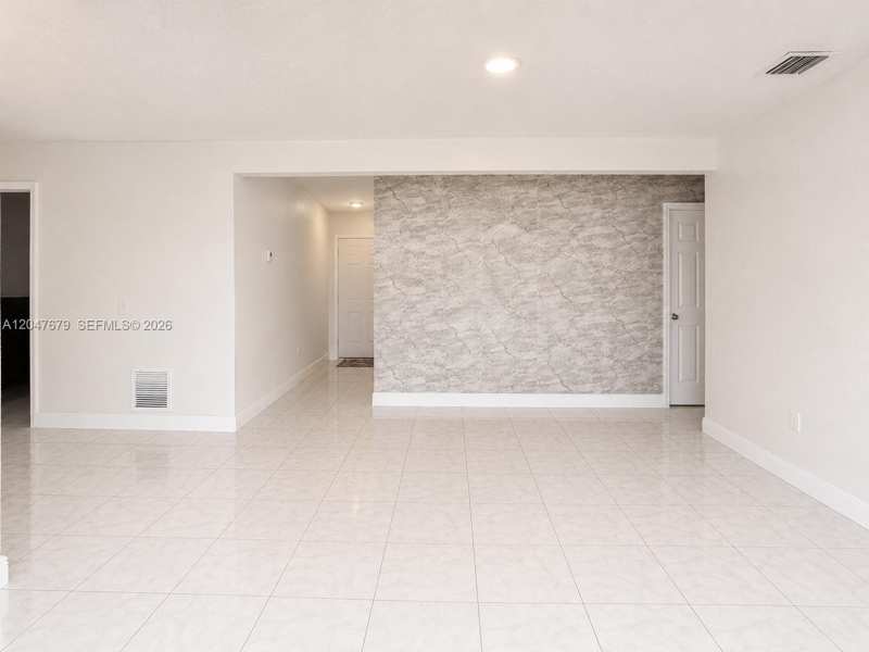 7612 Plantation Blvd, Miramar FL 33023