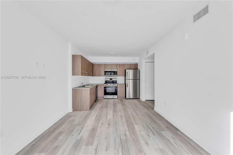 175 NW 160TH ST # 309, North Miami Beach FL 33169