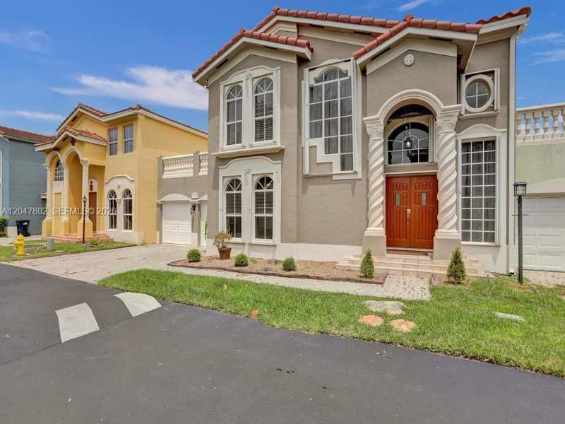 10813 NW 51st Ln # 10813, Doral FL 33178