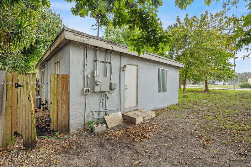 2901 Nw 9th Ct, Fort Lauderdale FL 33311
