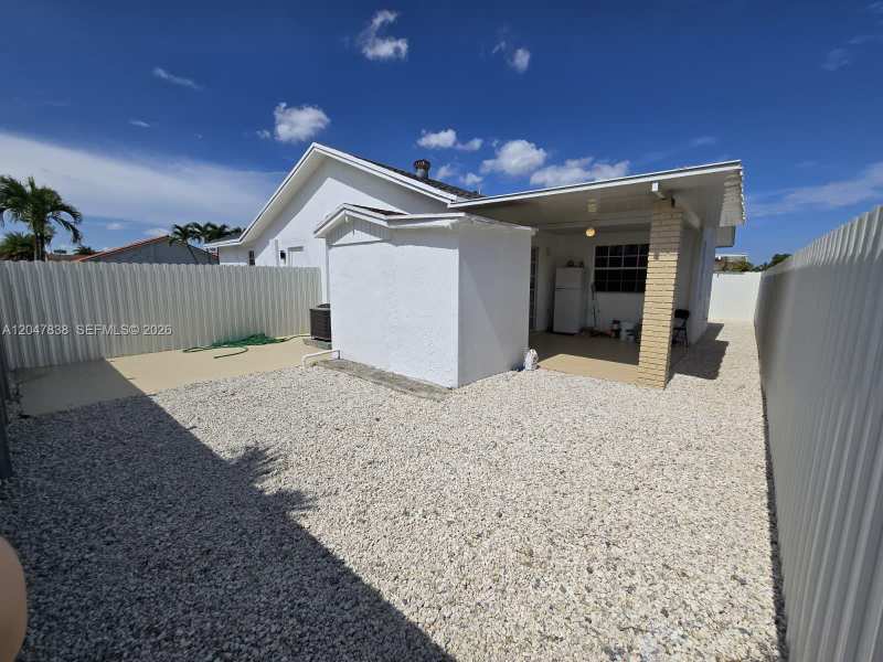 13470 SW 24th St, Miami FL 33175