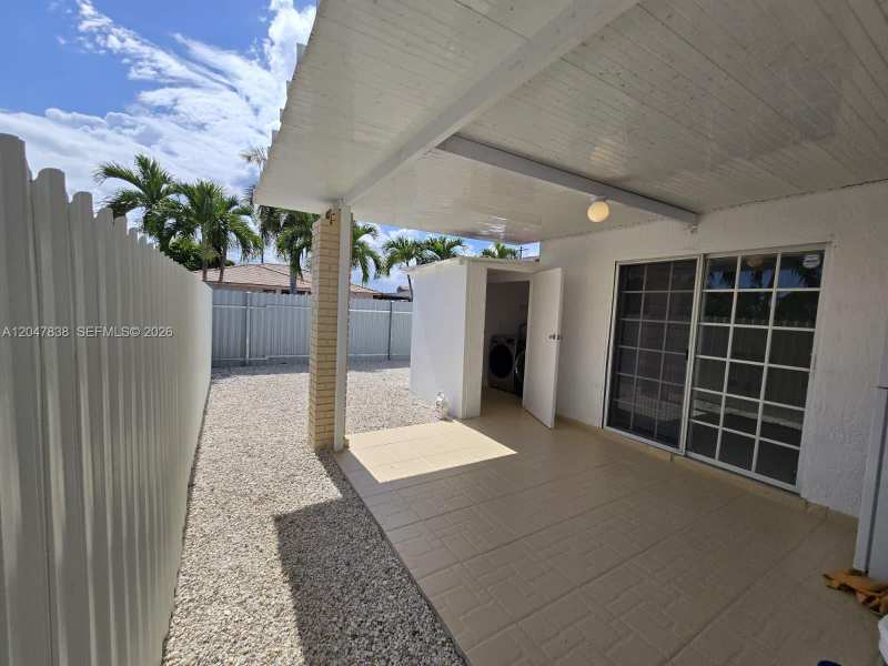 13470 SW 24th St, Miami FL 33175
