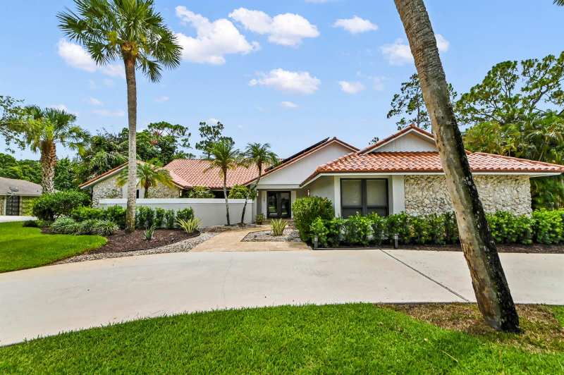 13067 Doubletree Circle, Wellington FL 33414