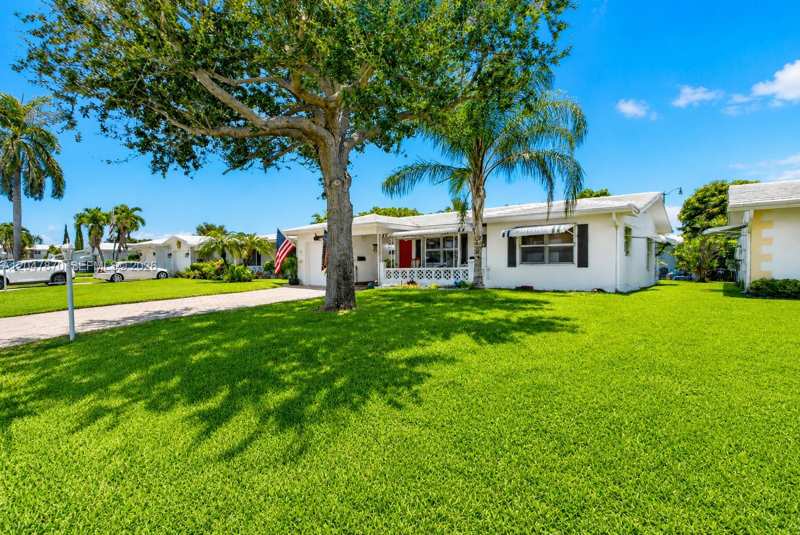 220 S Golf Blvd, Pompano Beach FL 33064