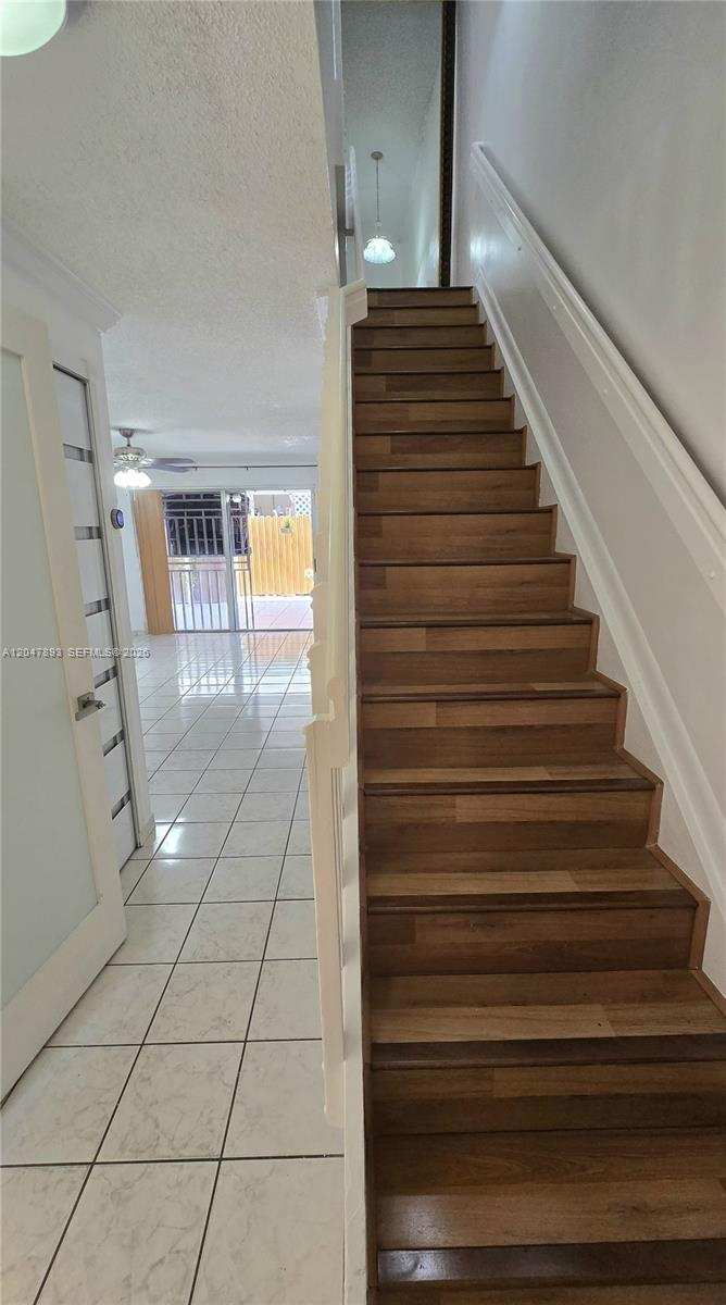 8075 NW 8th St # 6, Miami FL 33126