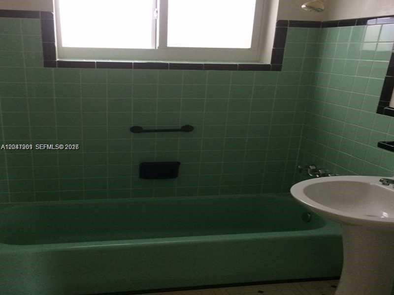 5819 NW 37th St, Virginia Gardens FL 33166