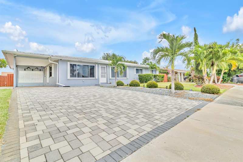 4171 Waterway Drive, Lake Worth FL 33461