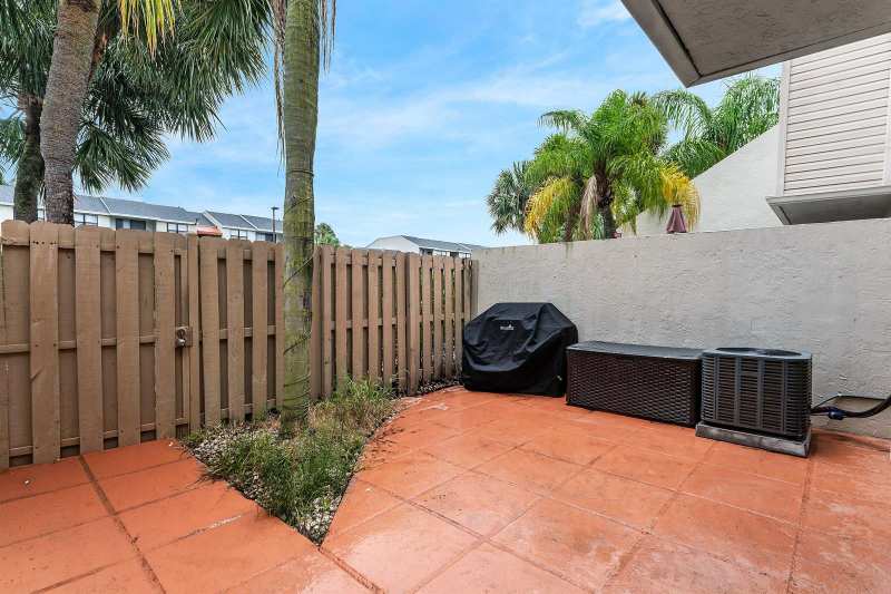 612 Executive Center Drive # 107, West Palm Beach FL 33401