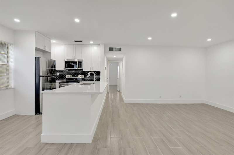 126 Burgundy # C, Delray Beach FL 33484