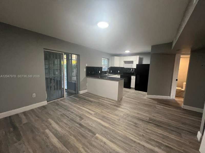 451 NE 136th St # 101, North Miami FL 33161