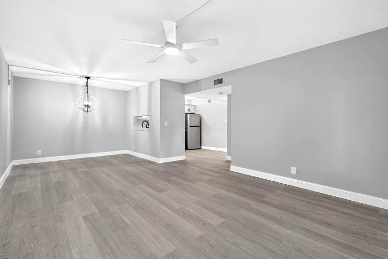 6495 Chasewood Drive # B, Jupiter FL 33458
