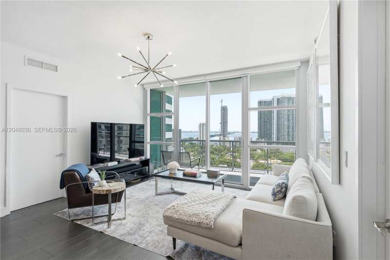 3301 NE 1st Ave # H1704, Miami FL 33137