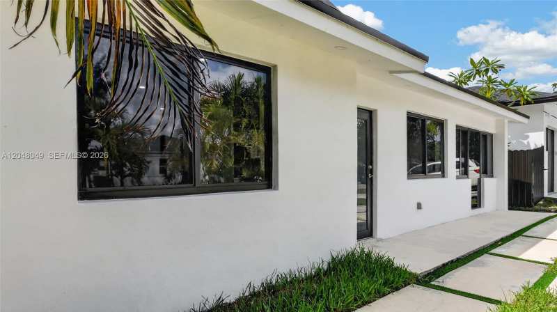 2530 NW 14th Ct, Fort Lauderdale FL 33311