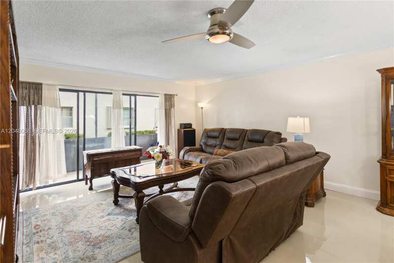 204 E Laurel Dr # 1204, Margate FL 33063