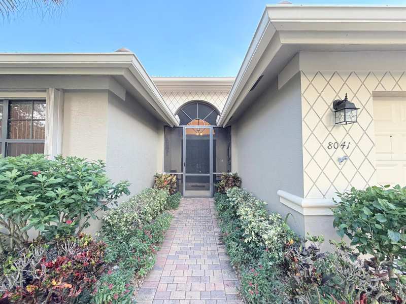 8041 E Via Grande, Boynton Beach FL 33437