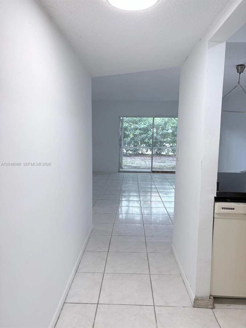 8305 Royal Palm Blvd # 103, Coral Springs FL 33065