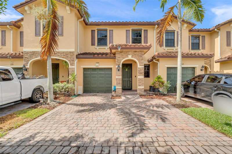 3368 SE 1st St, Homestead FL 33033