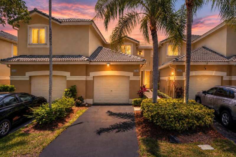 2391 Pasadena Way, Weston FL 33327