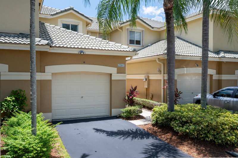 2391 Pasadena Way, Weston FL 33327