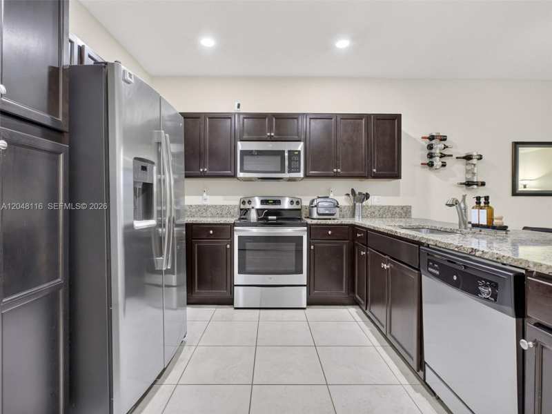 5918 NW 56th Pl, Tamarac FL 33319