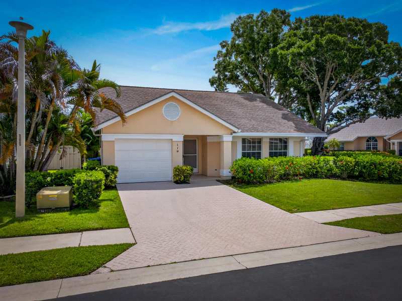119 Adobe Circle, Jupiter FL 33458
