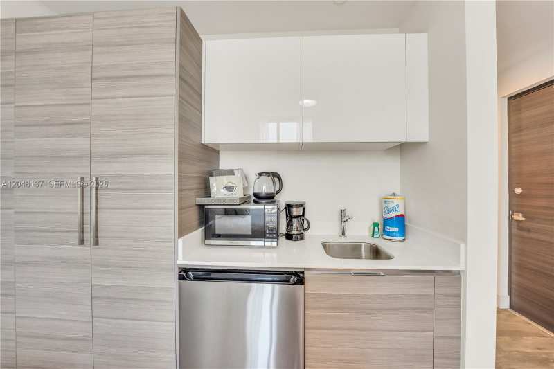 777 N Ocean Dr # S314, Hollywood FL 33019