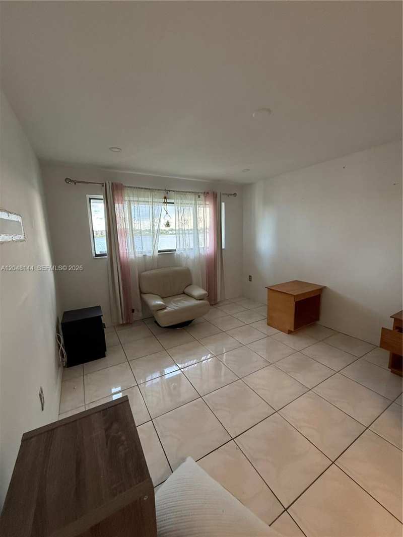 468 NE 206th Ln # 203, Miami FL 33179