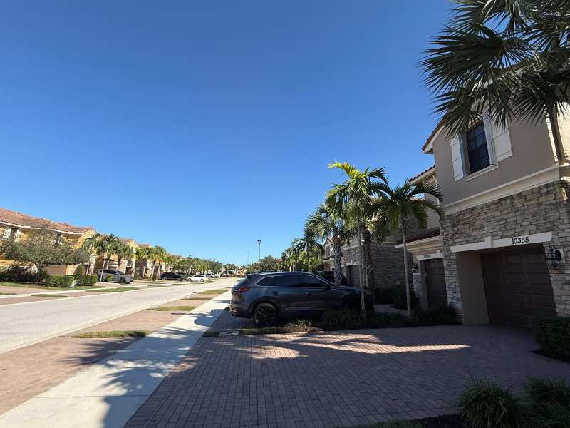 10355 Wellington Parc Drive, Wellington FL 33449