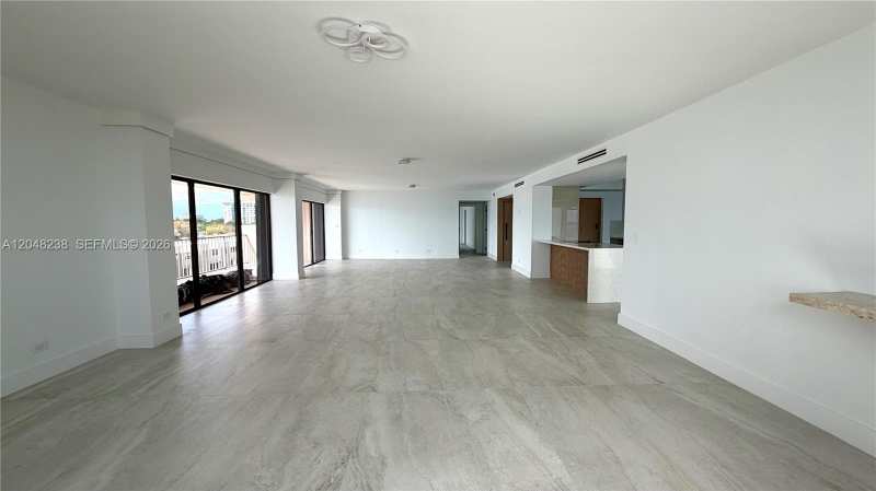 1800 NE 114th # 604, North Miami FL 33181