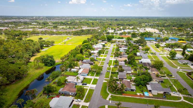 764 Camellia Drive, Royal Palm Beach FL 33411